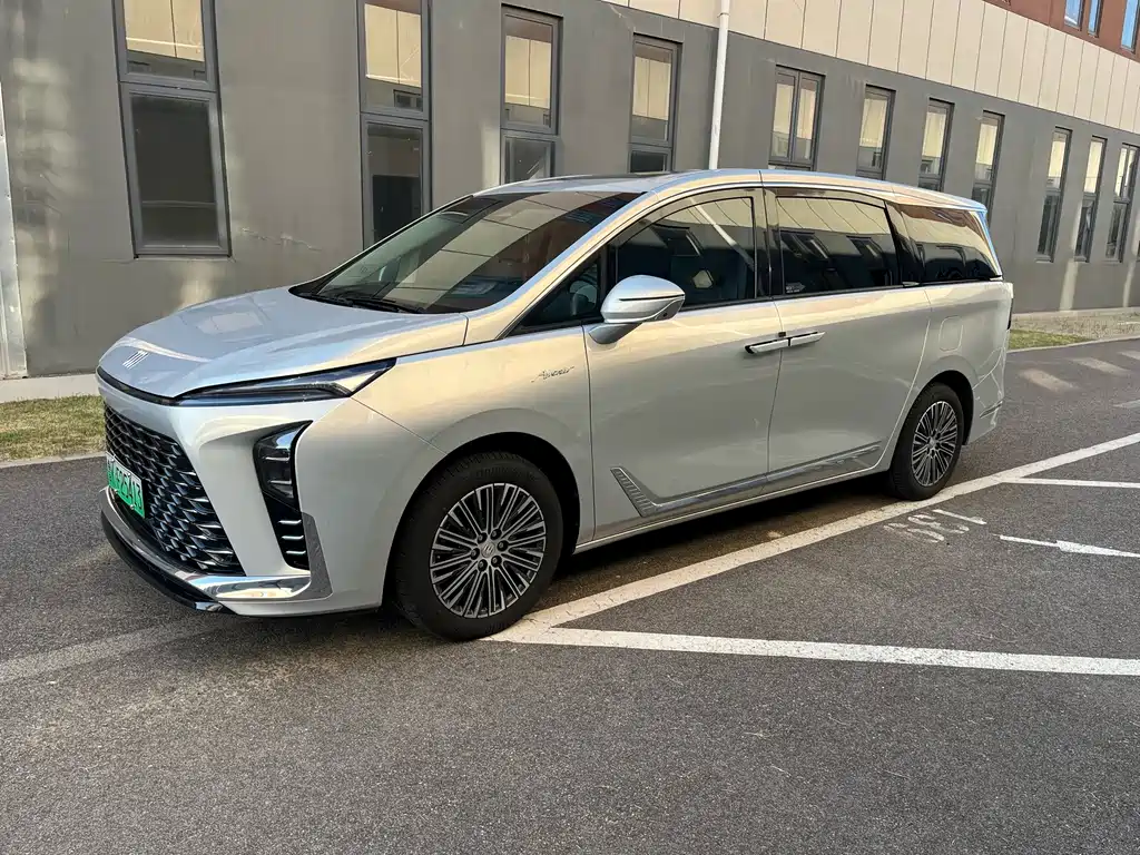 Buick GL8 Hybrid