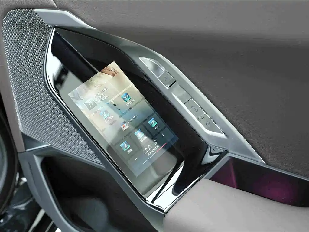 BMW 7 Series — миниатюра 18