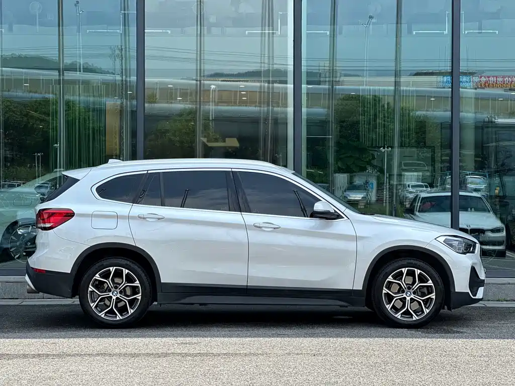 BMW X1 — миниатюра 6