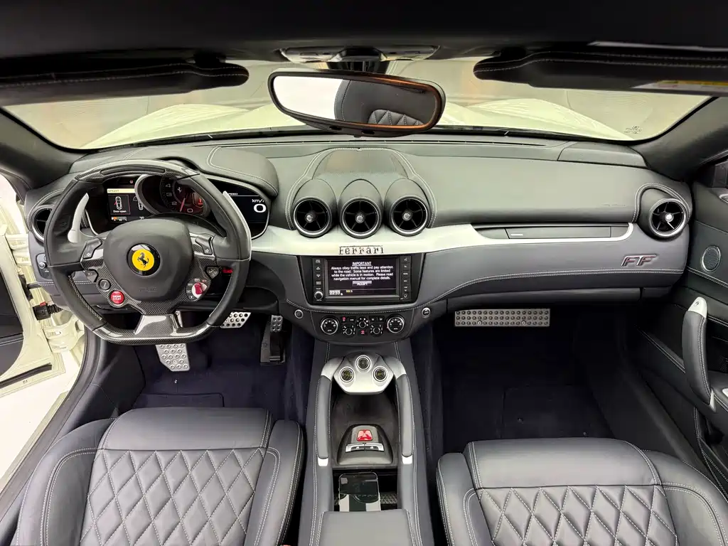 Ferrari FF — миниатюра 14