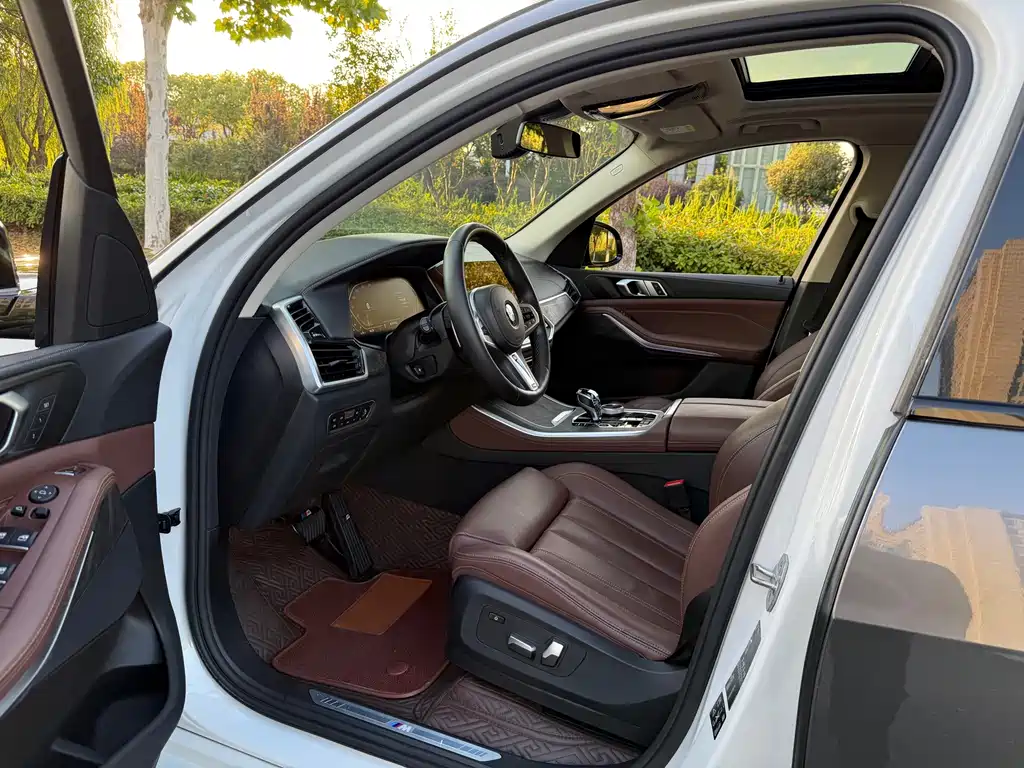 BMW X5 (Import) — миниатюра 7