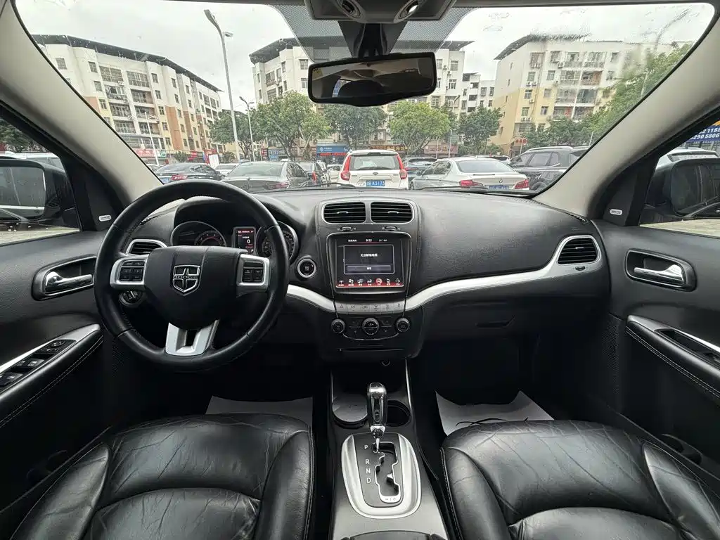 Dodge Journey 2.4L 2WD Touring Edition, фото 8