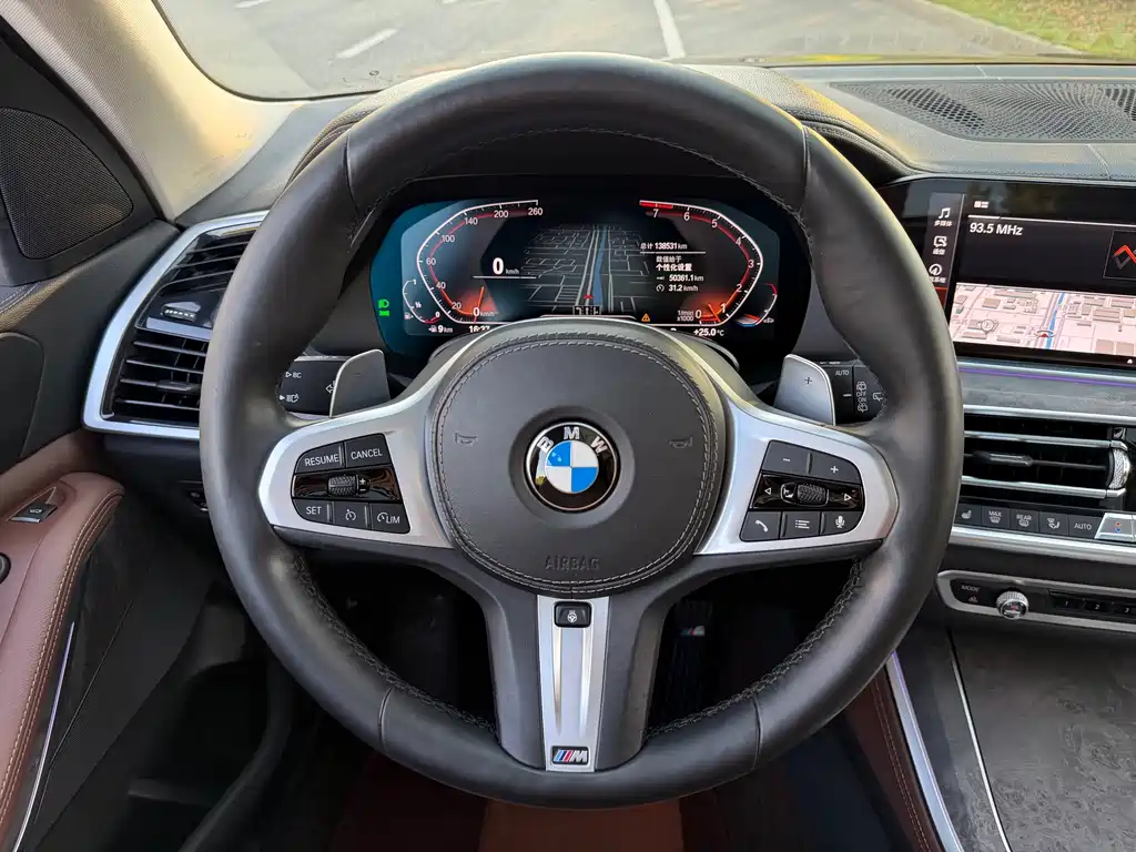 BMW X5 (Import) — миниатюра 13