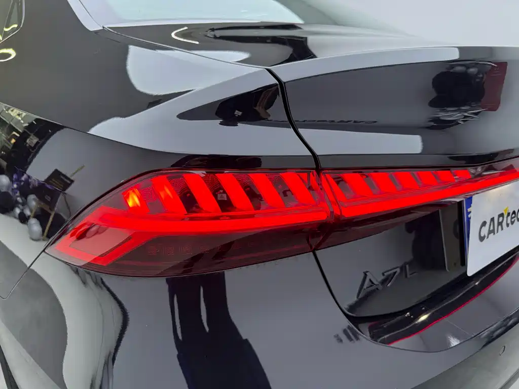 Audi A7L — миниатюра 4