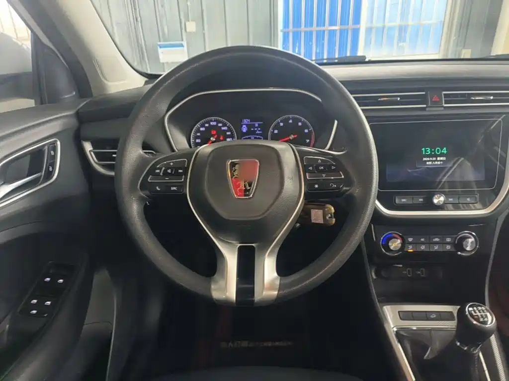 Roewe RX3 — миниатюра 11
