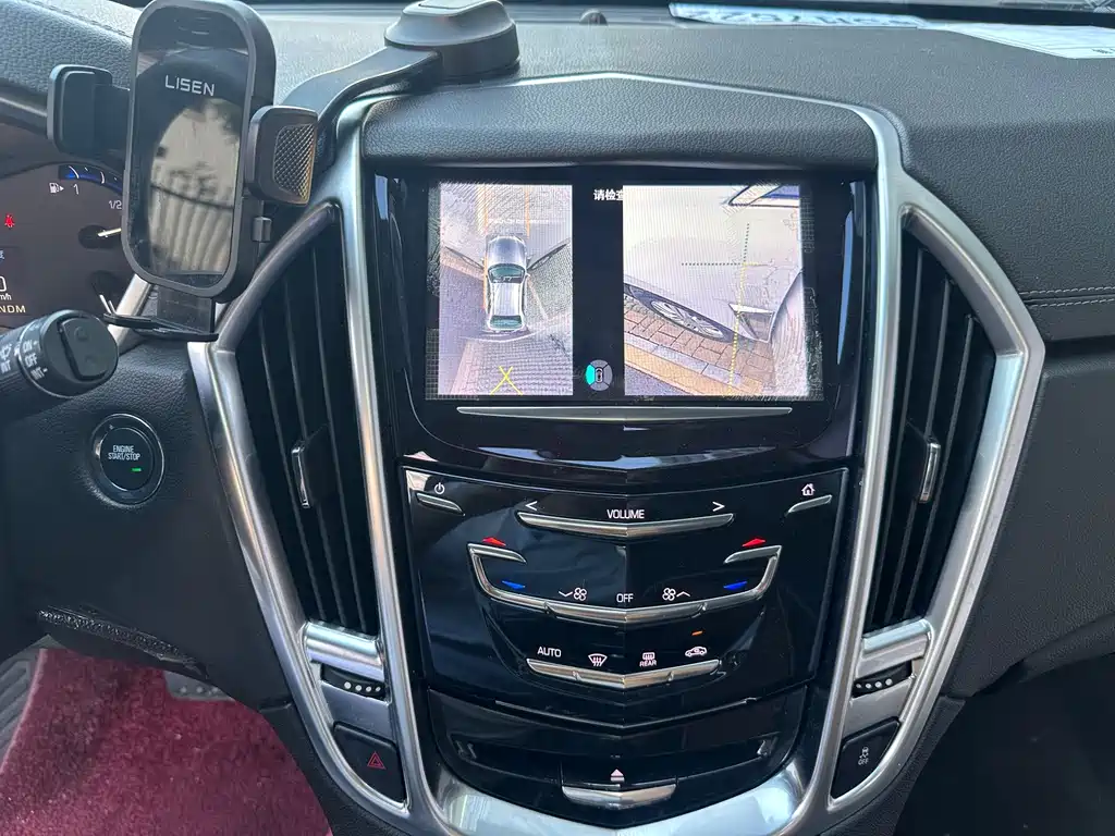 Cadillac SRX — миниатюра 12