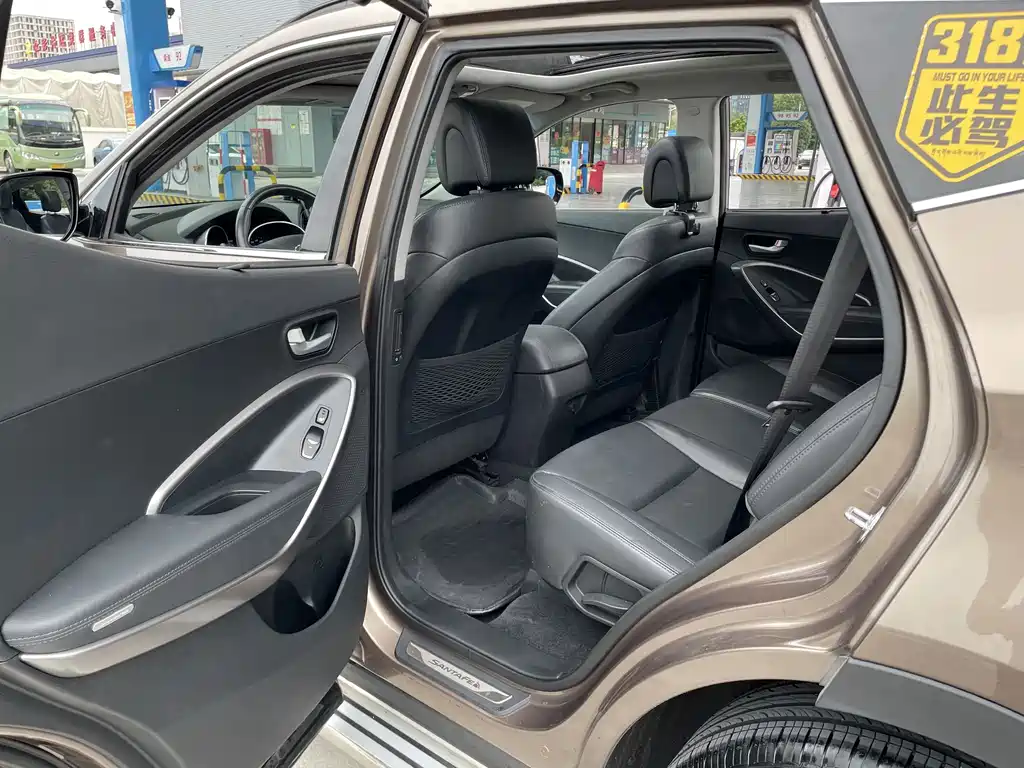 Hyundai Santa Fe — миниатюра 5