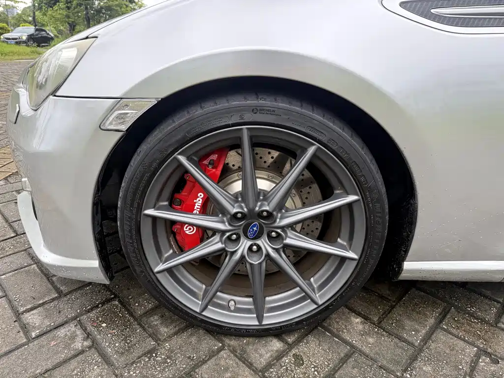 Subaru BRZ — миниатюра 11