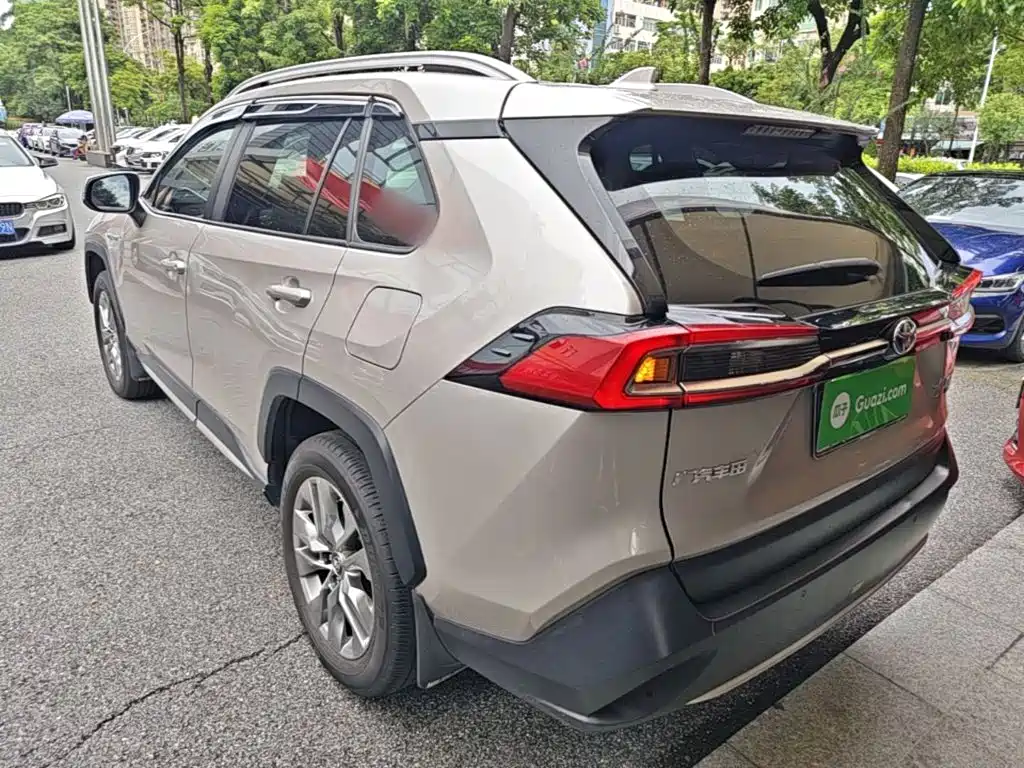 Toyota Wildlander — миниатюра 5