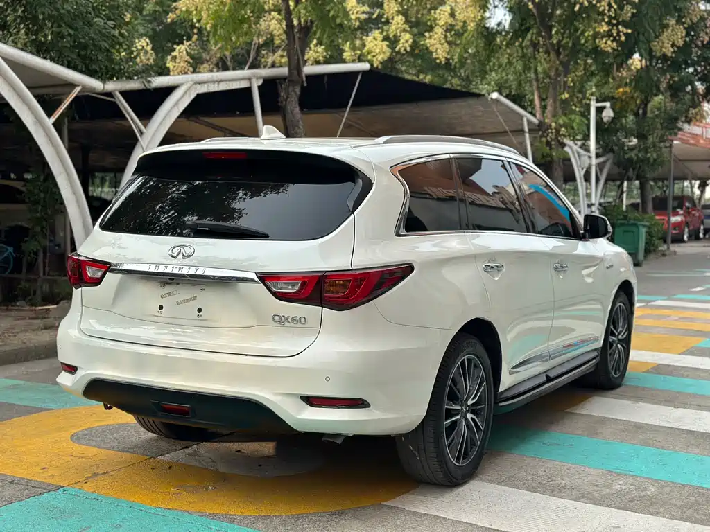 Infiniti QX60 (Import) — миниатюра 7