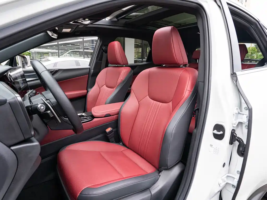 Lexus NX — миниатюра 11