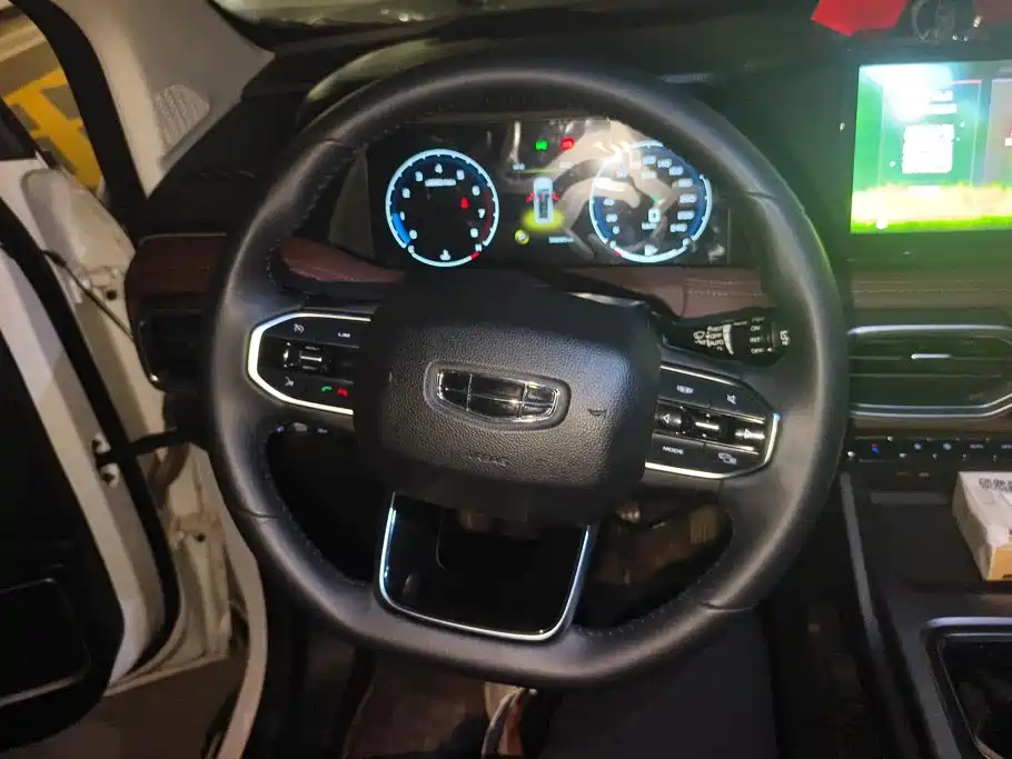 Geely Haoyue — миниатюра 15
