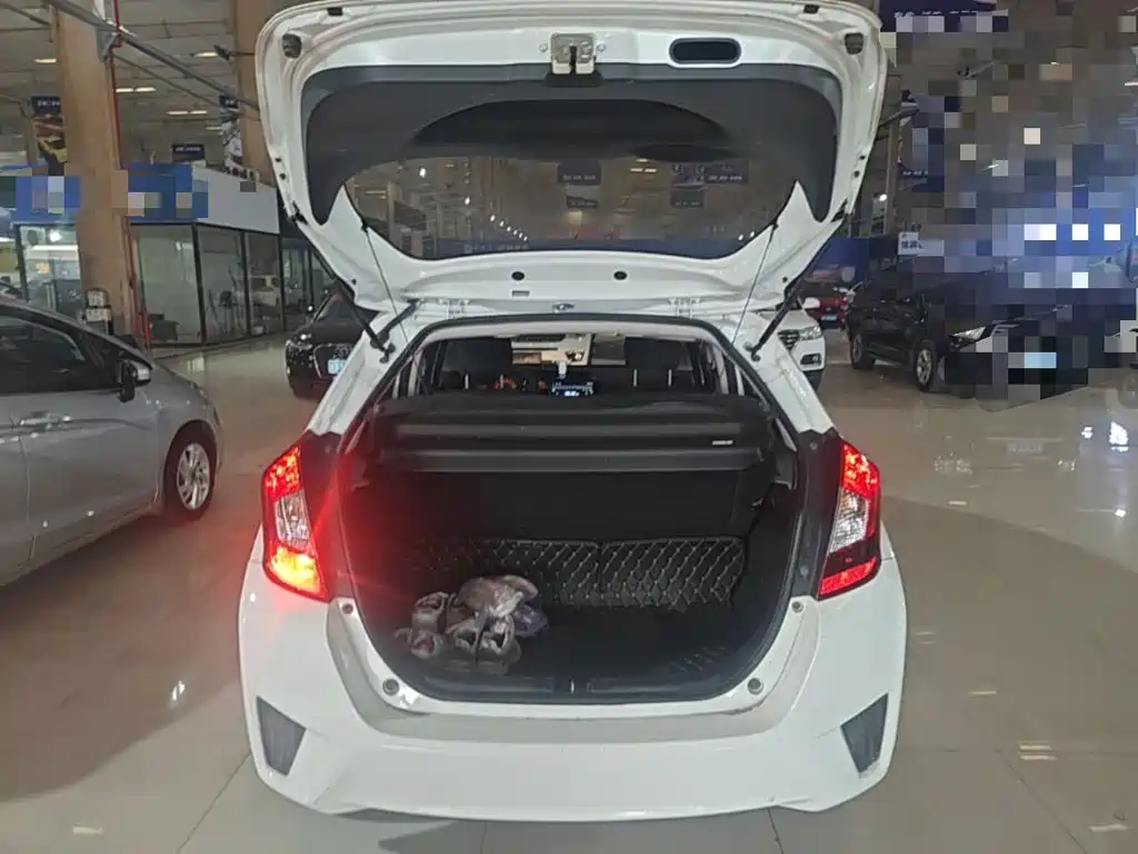 Honda Fit — миниатюра 19