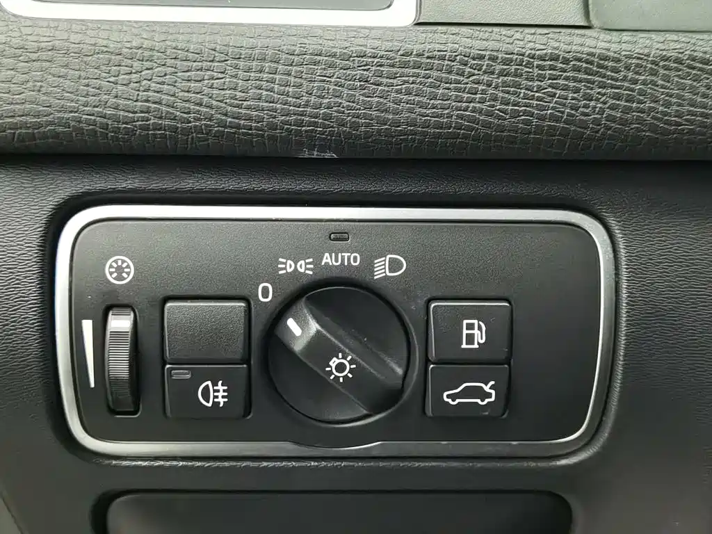 Volvo XC60 — миниатюра 21