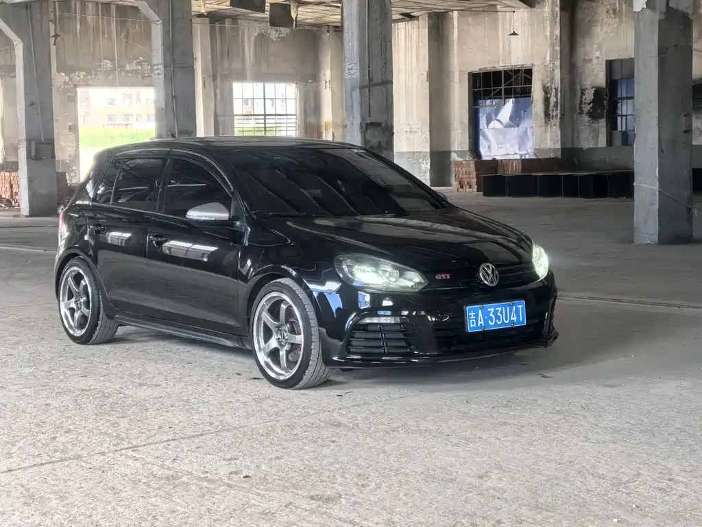 Volkswagen Golf GTI — миниатюра 8
