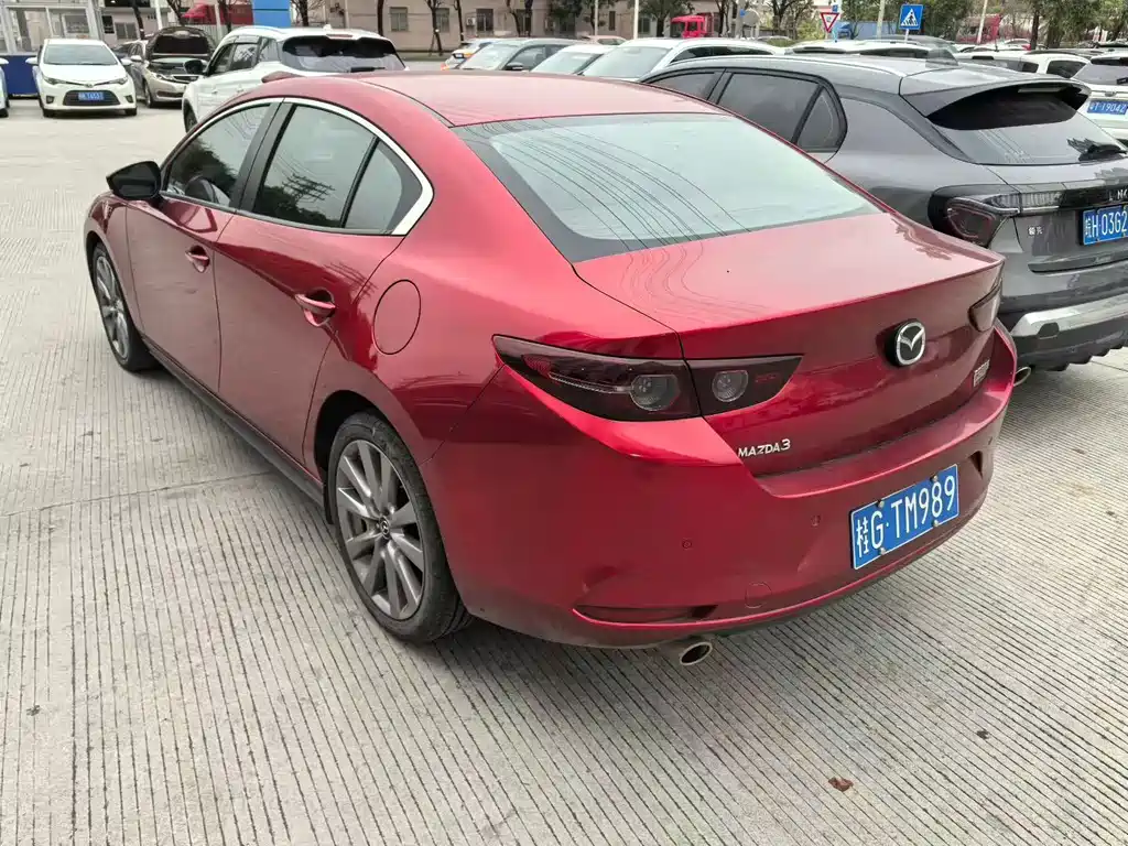 MAZDA 3 ANGKESAILA
