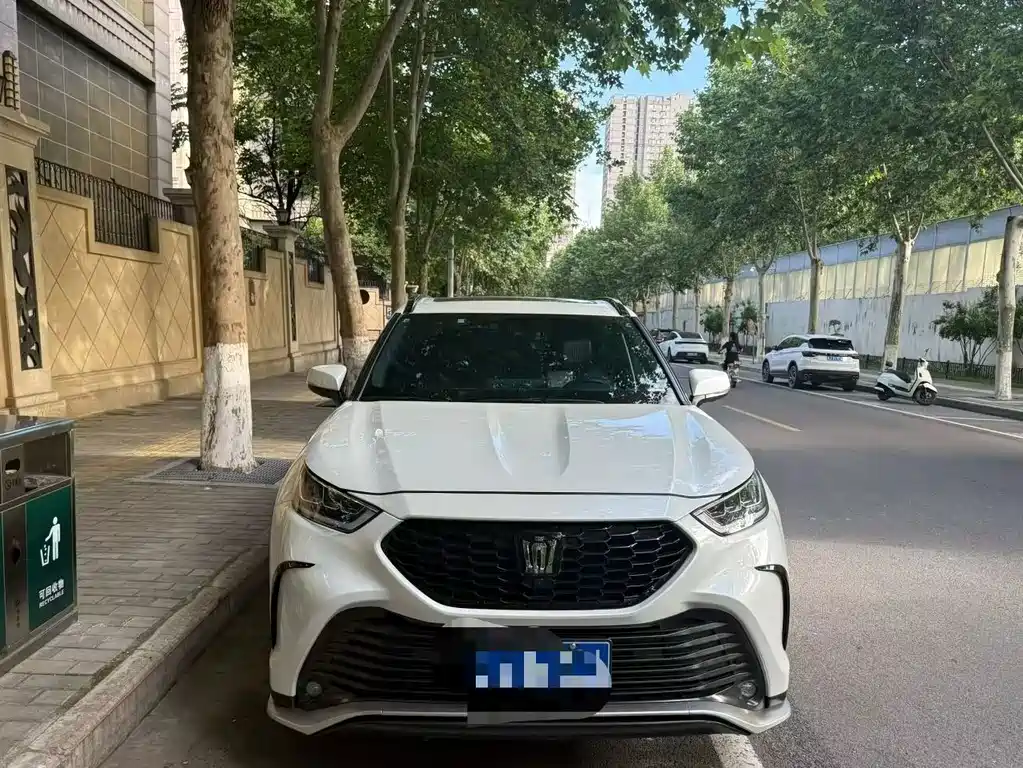 Toyota Crown Kluger — миниатюра 2