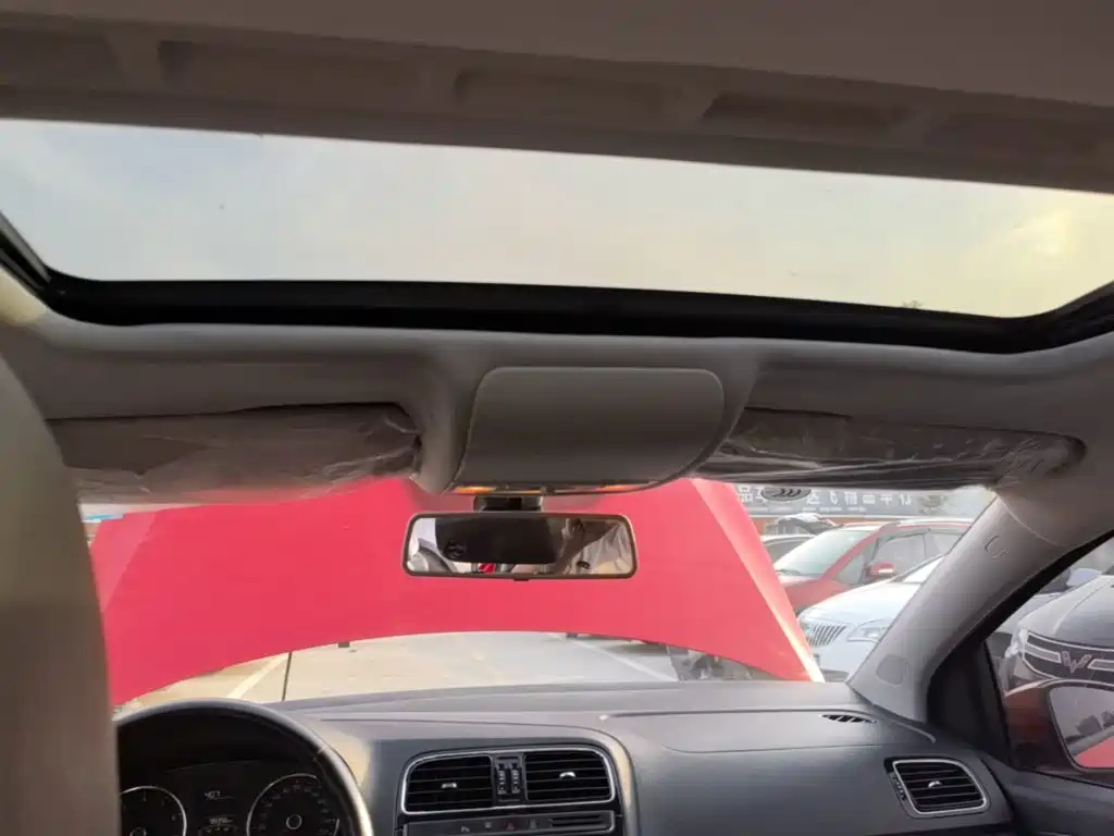 Volkswagen Polo — миниатюра 18