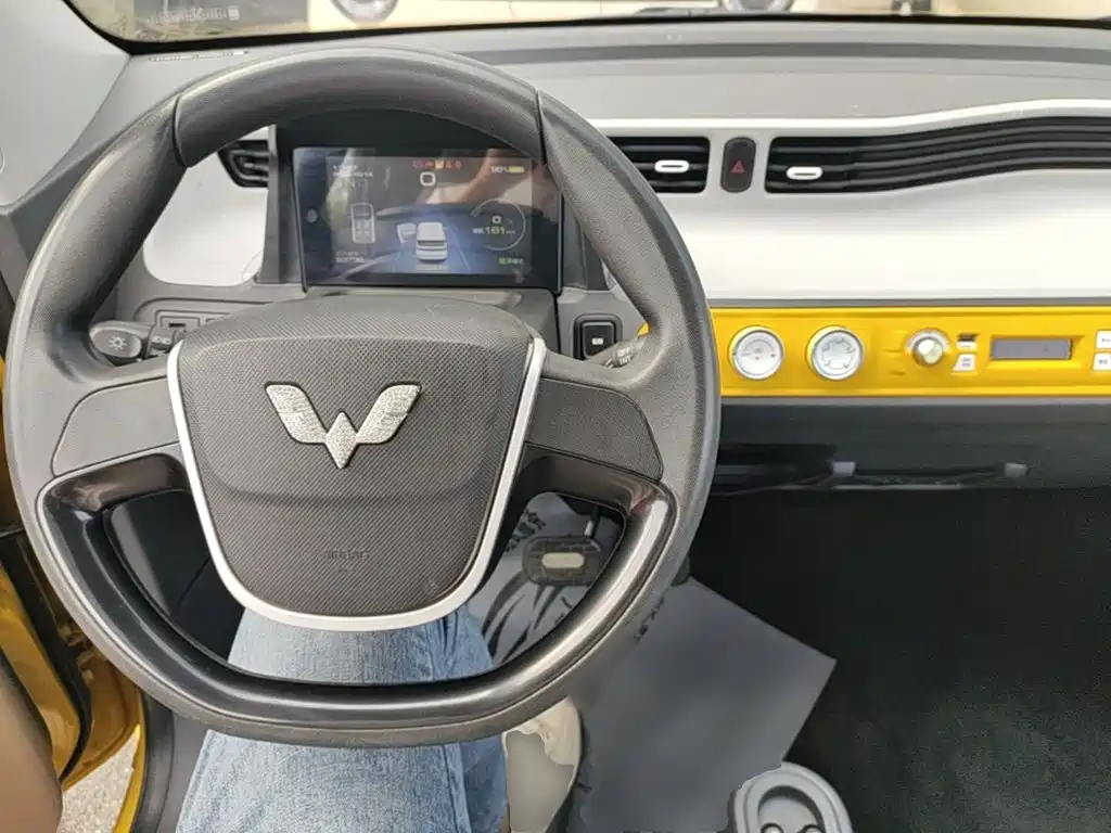 Wuling MINIEV — миниатюра 10