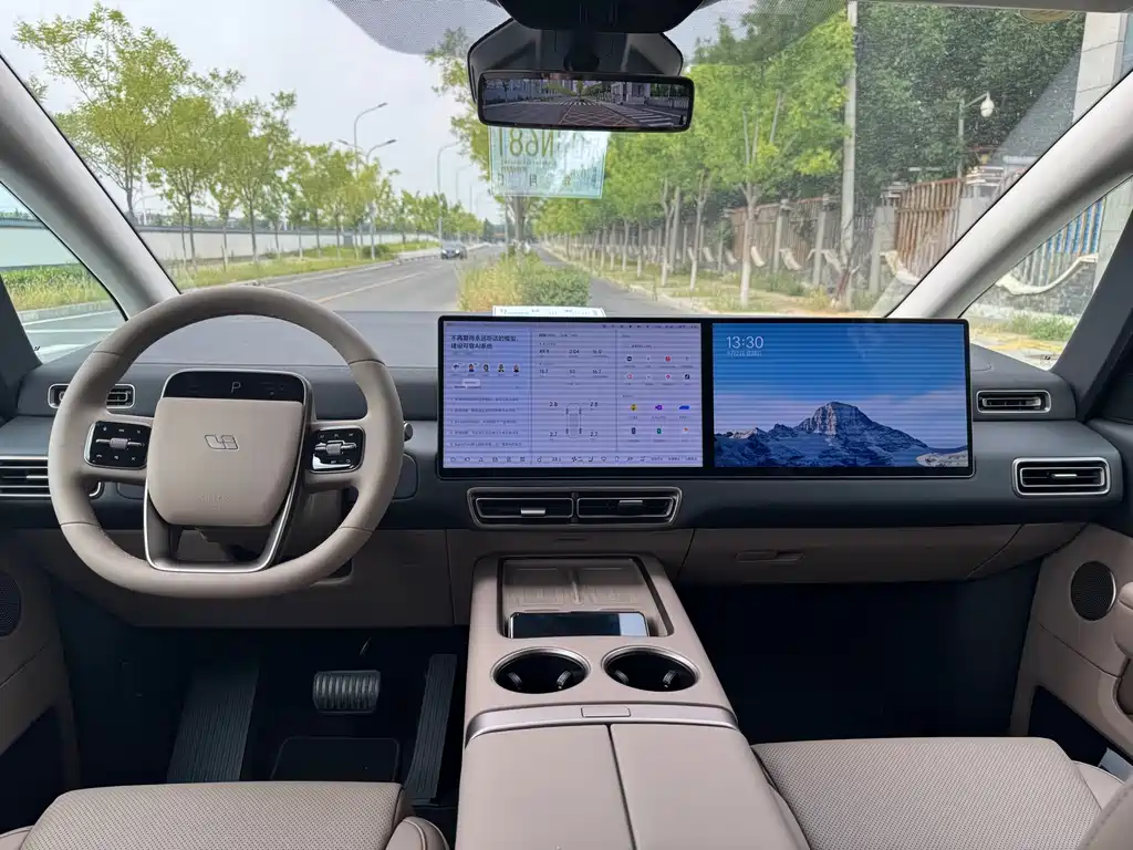 Li Auto Li MEGA — миниатюра 13