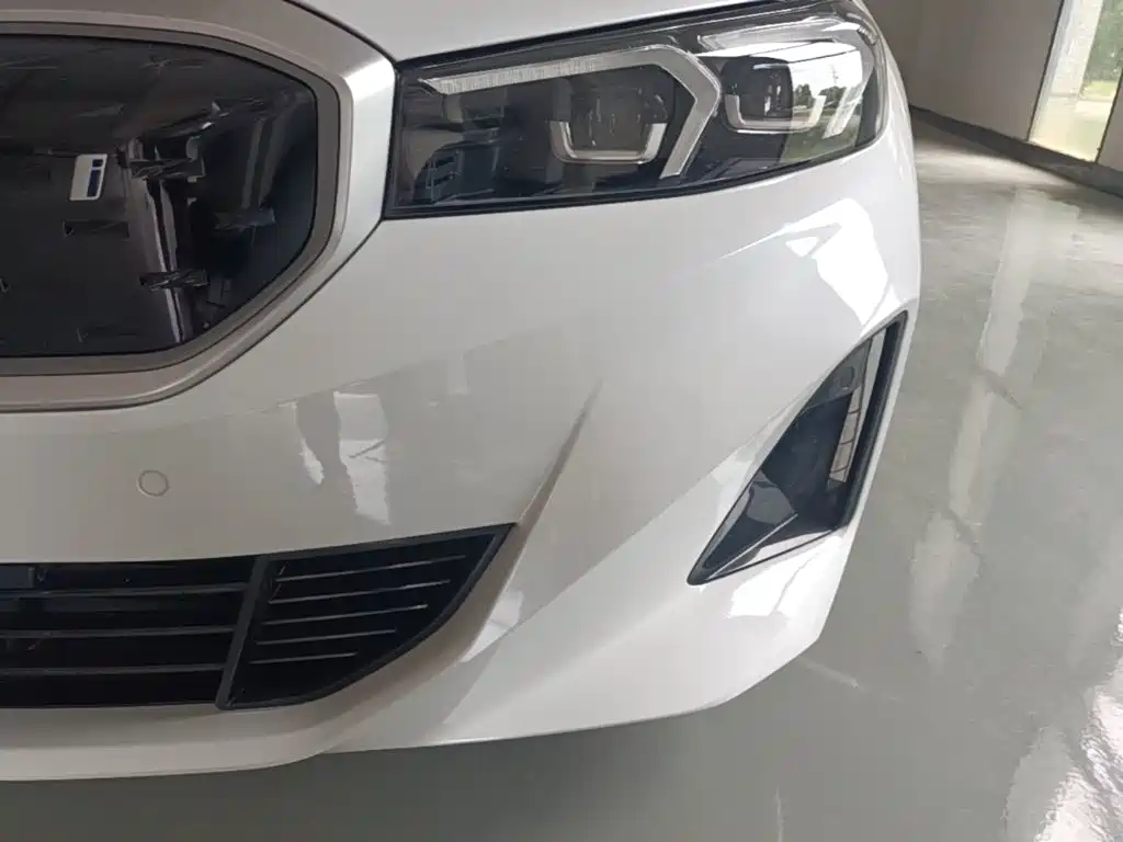 BMW i3 — миниатюра 24