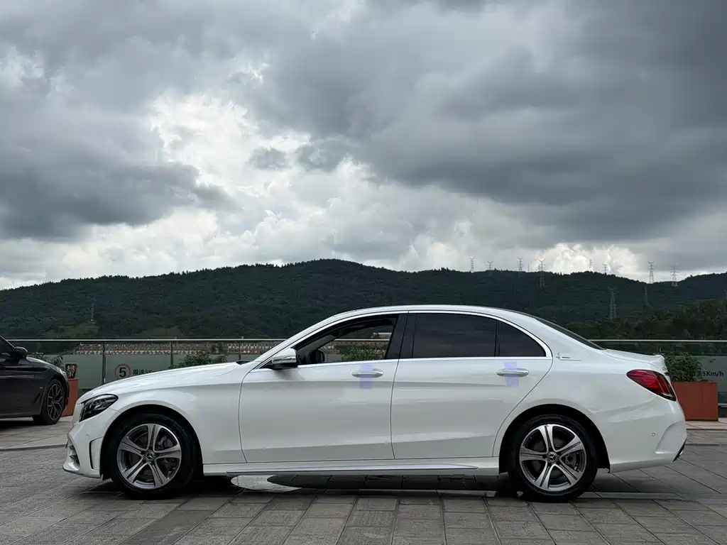 Mercedes-Benz C-Class — миниатюра 10
