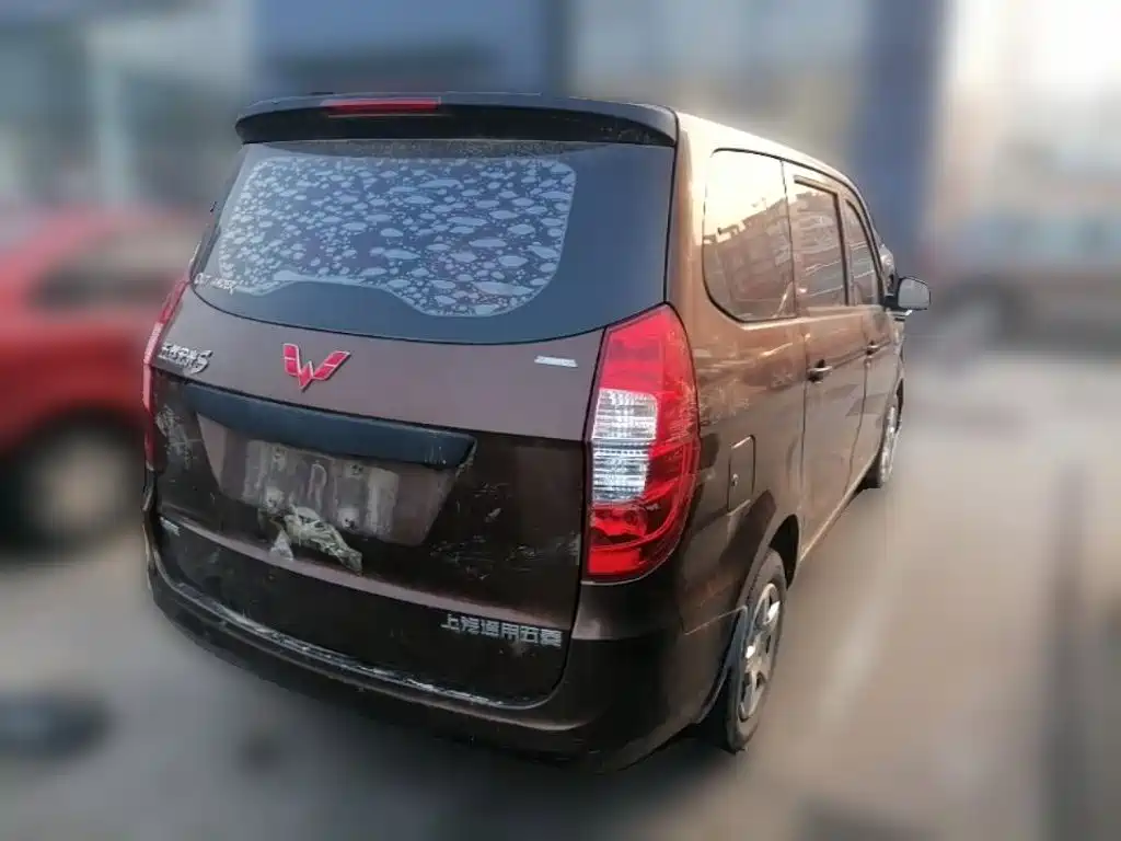 Wuling Hongguang — миниатюра 10
