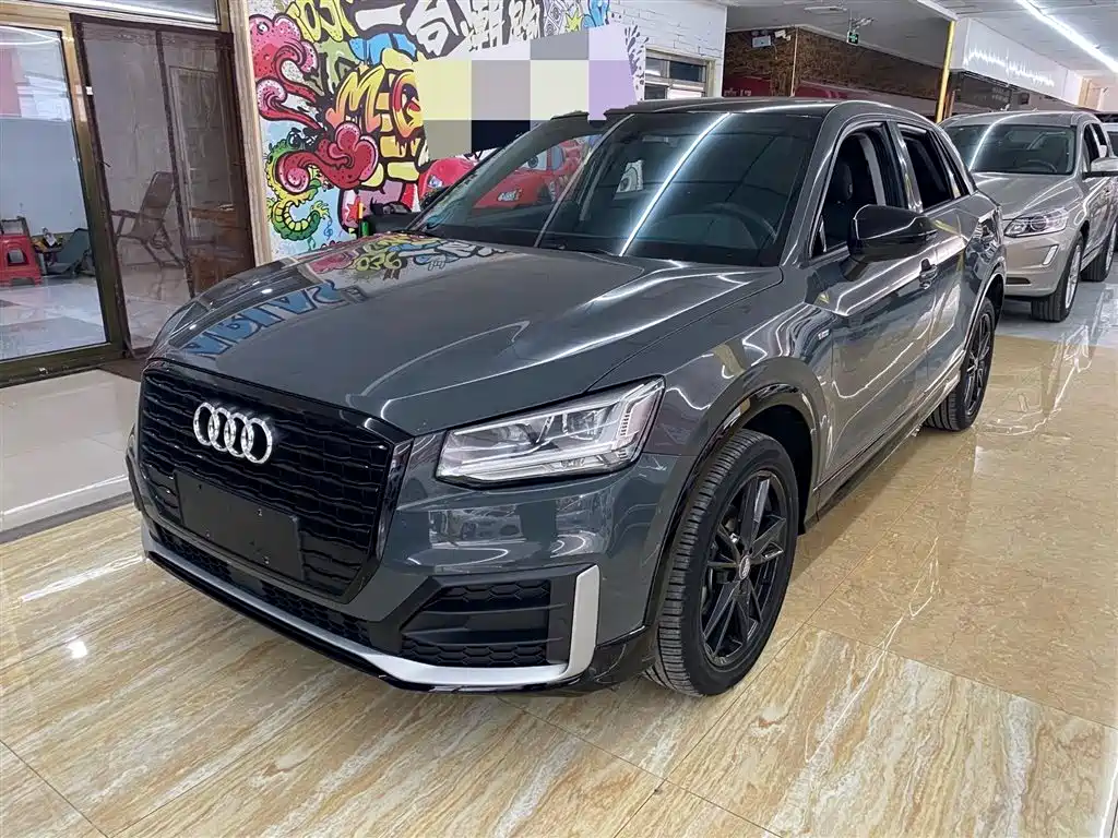 Audi Q2L 2021