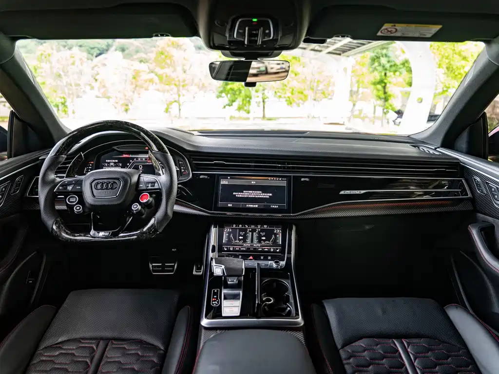 Audi RS Q8 — миниатюра 12