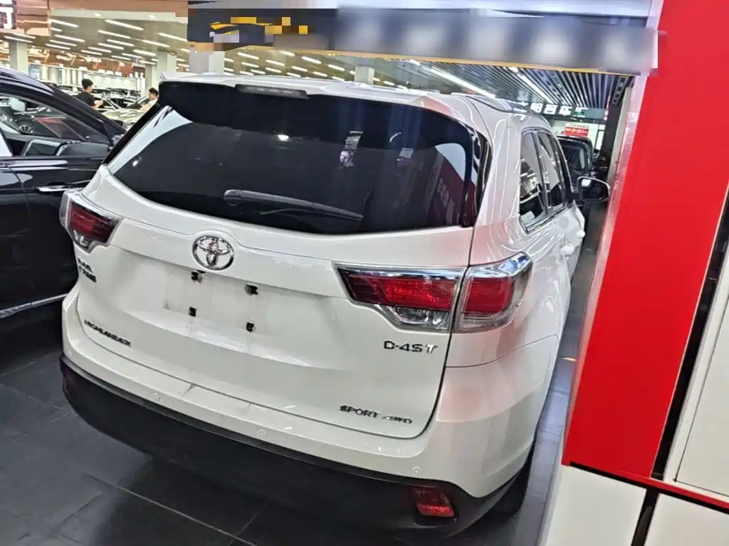 Toyota Highlander — миниатюра 7