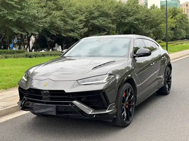 2023 Lamborghini Urus