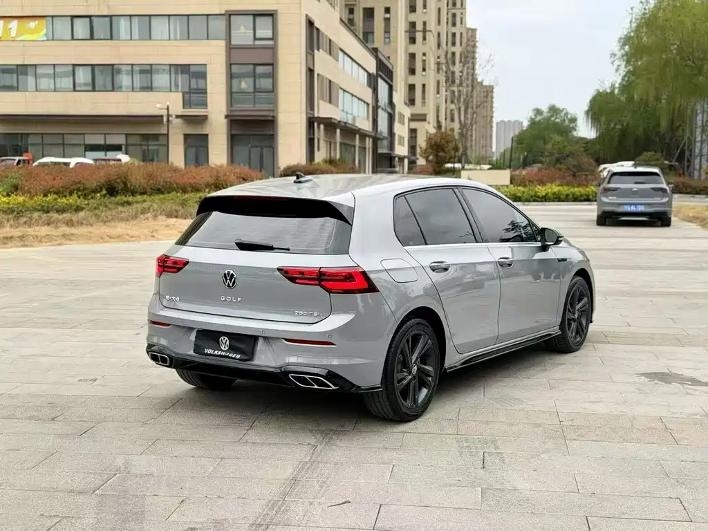 Volkswagen Golf — миниатюра 4