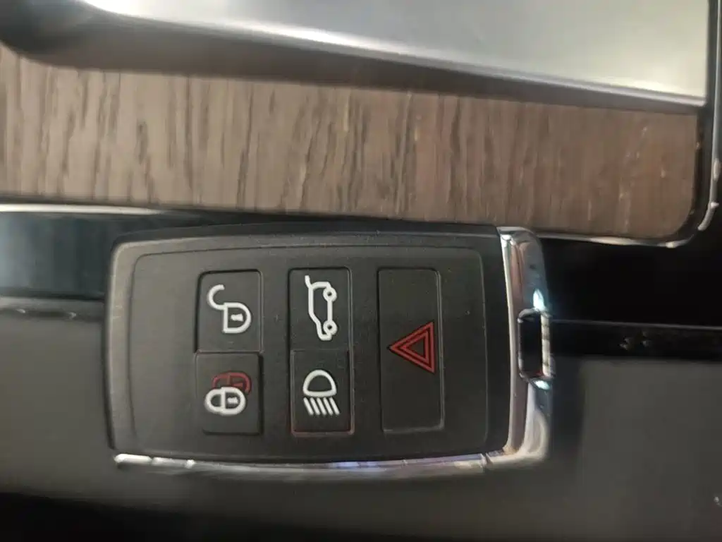 Land Rover Discovery Sport — миниатюра 9