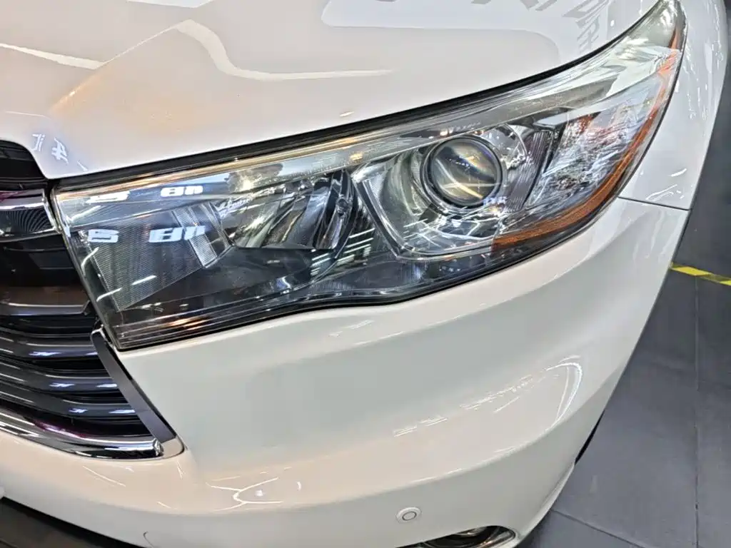 Toyota Highlander — миниатюра 24