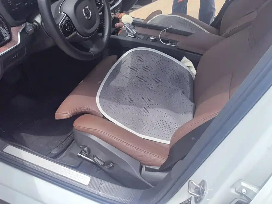 Volvo S60 — миниатюра 9