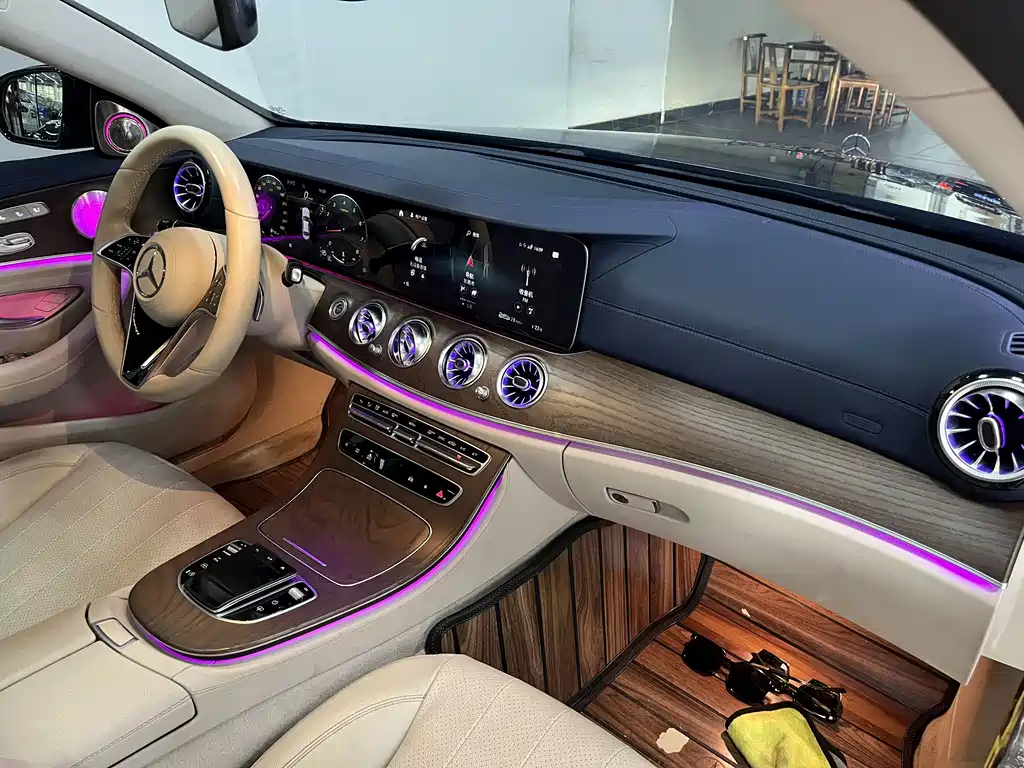 Mercedes-Benz E-Class — миниатюра 4