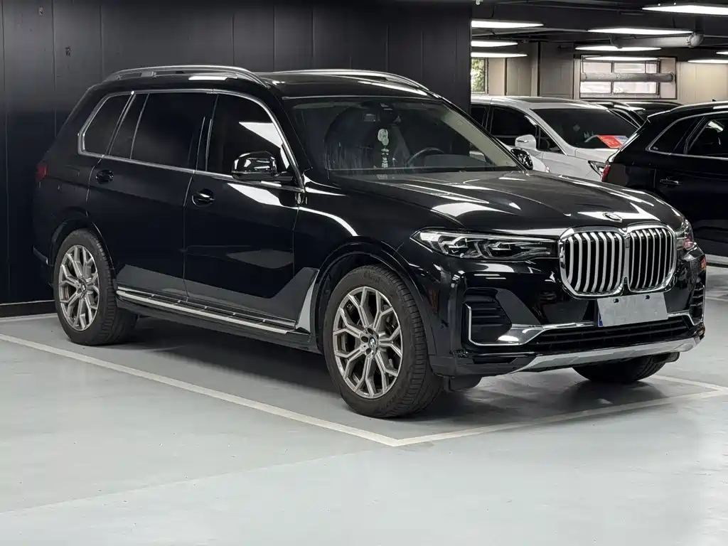 BMW X7 2022 xDrive40i Lead Luxury