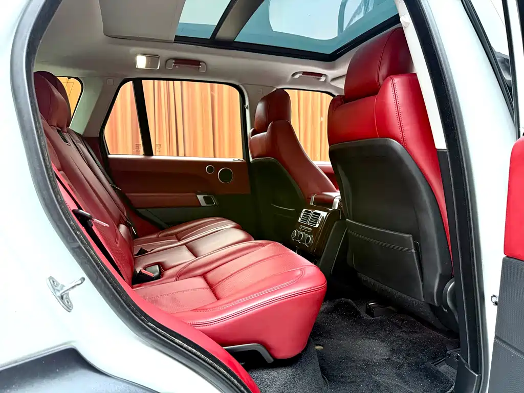 Land Rover Range Rover — миниатюра 8