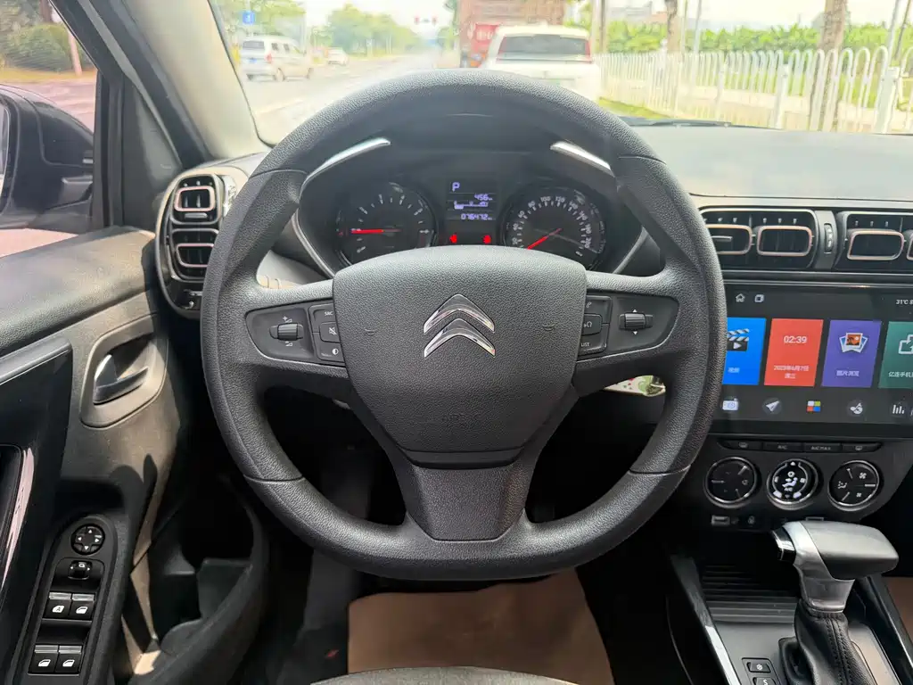 Citroen C3-XR — миниатюра 17