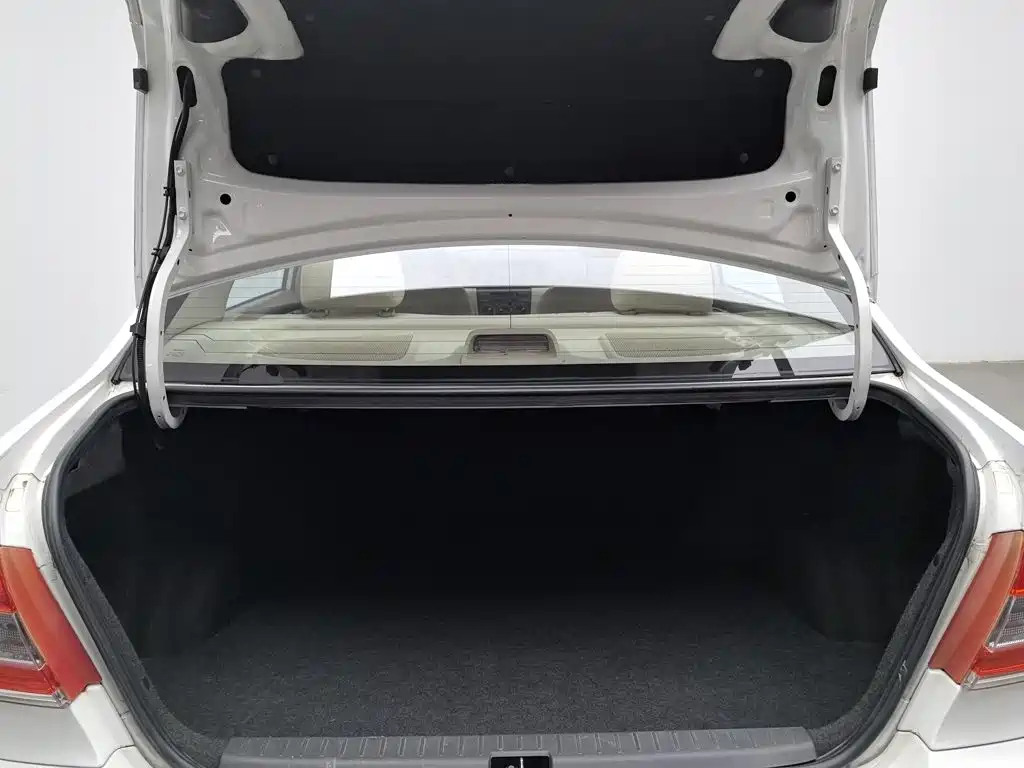 Toyota Corolla — миниатюра 16