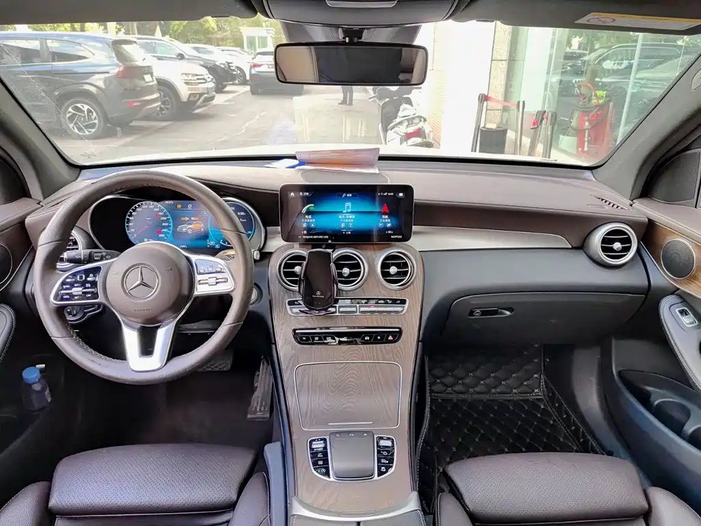Mercedes-Benz GLC 2022 GLC 300 L 4MATIC