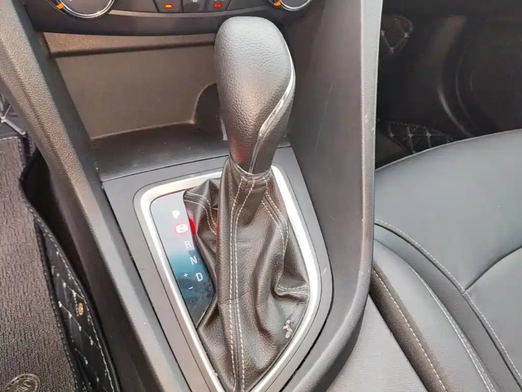 Buick Excelle — миниатюра 14
