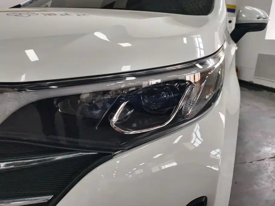 GAC Motor Trumpchi M6 — миниатюра 5