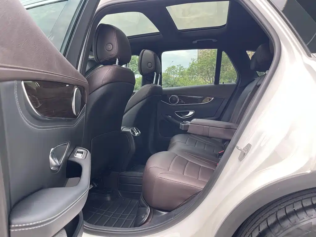 Mercedes-Benz GLC — миниатюра 23