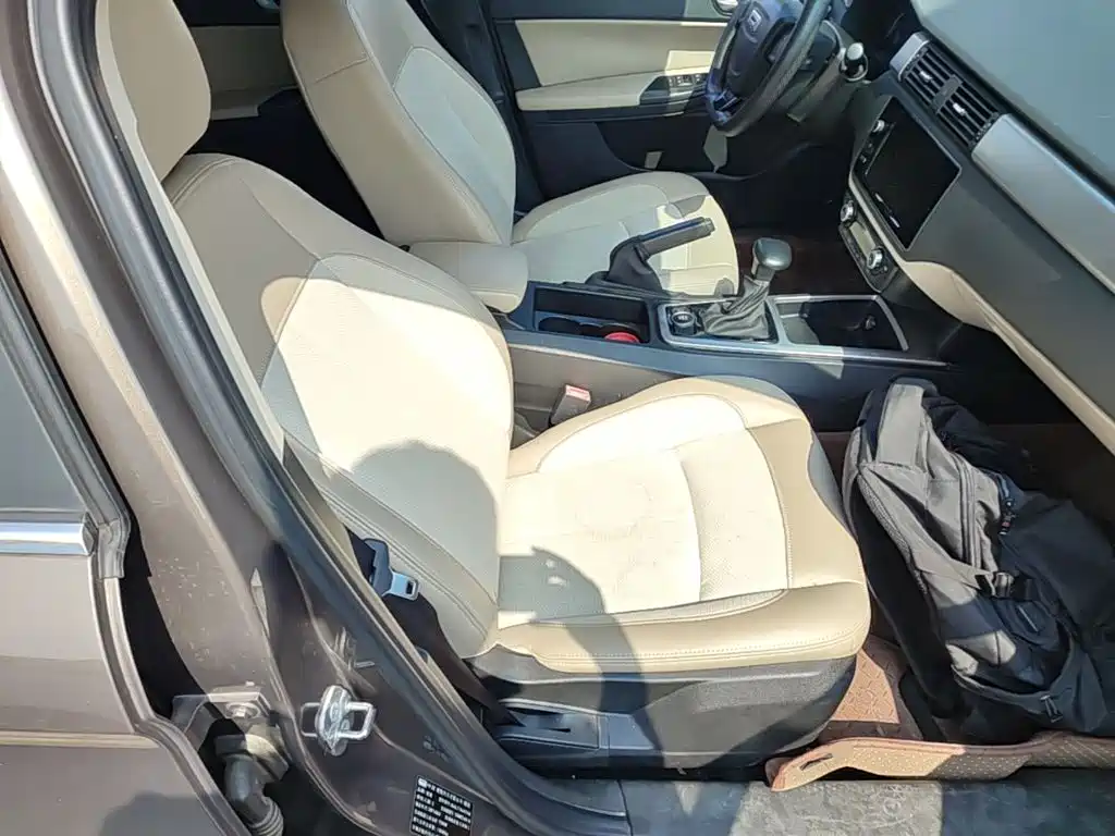 Qoros Qoros 3 — миниатюра 25