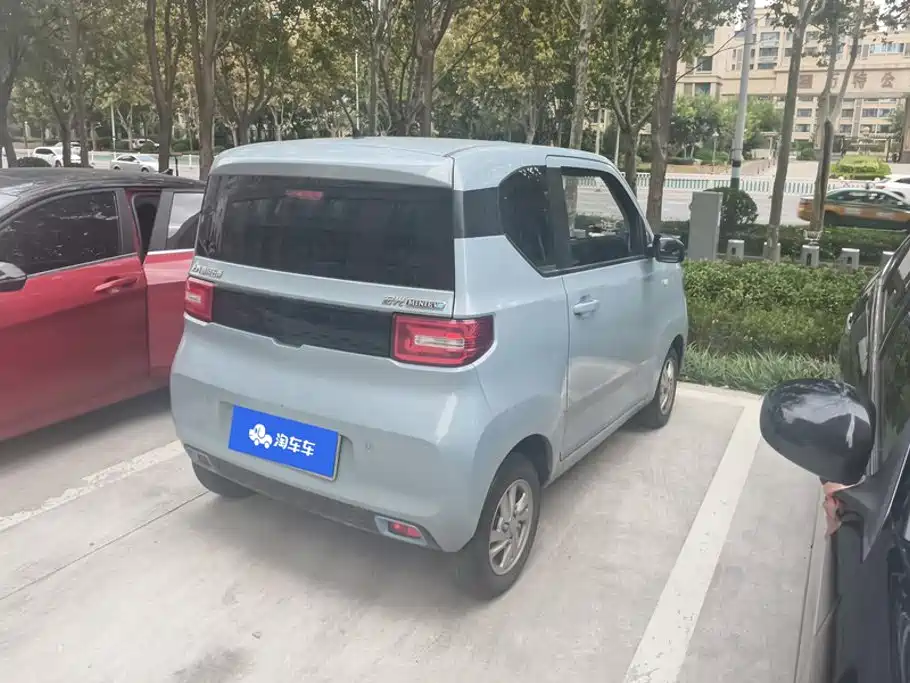 Wuling MINIEV — миниатюра 3