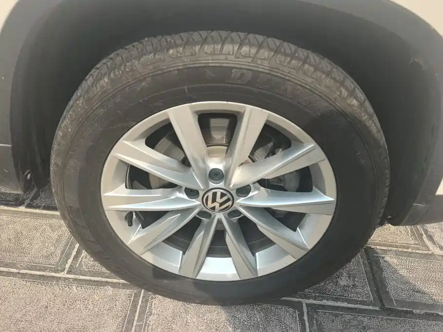 Volkswagen Tiguan — миниатюра 6