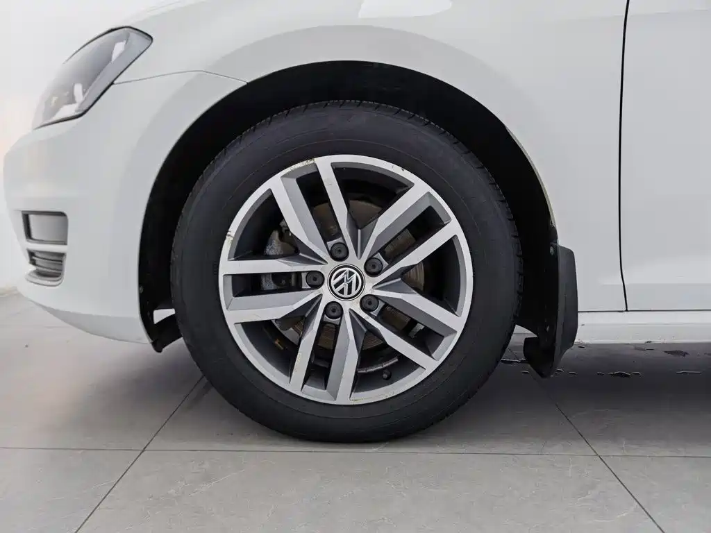 Volkswagen Golf — миниатюра 17