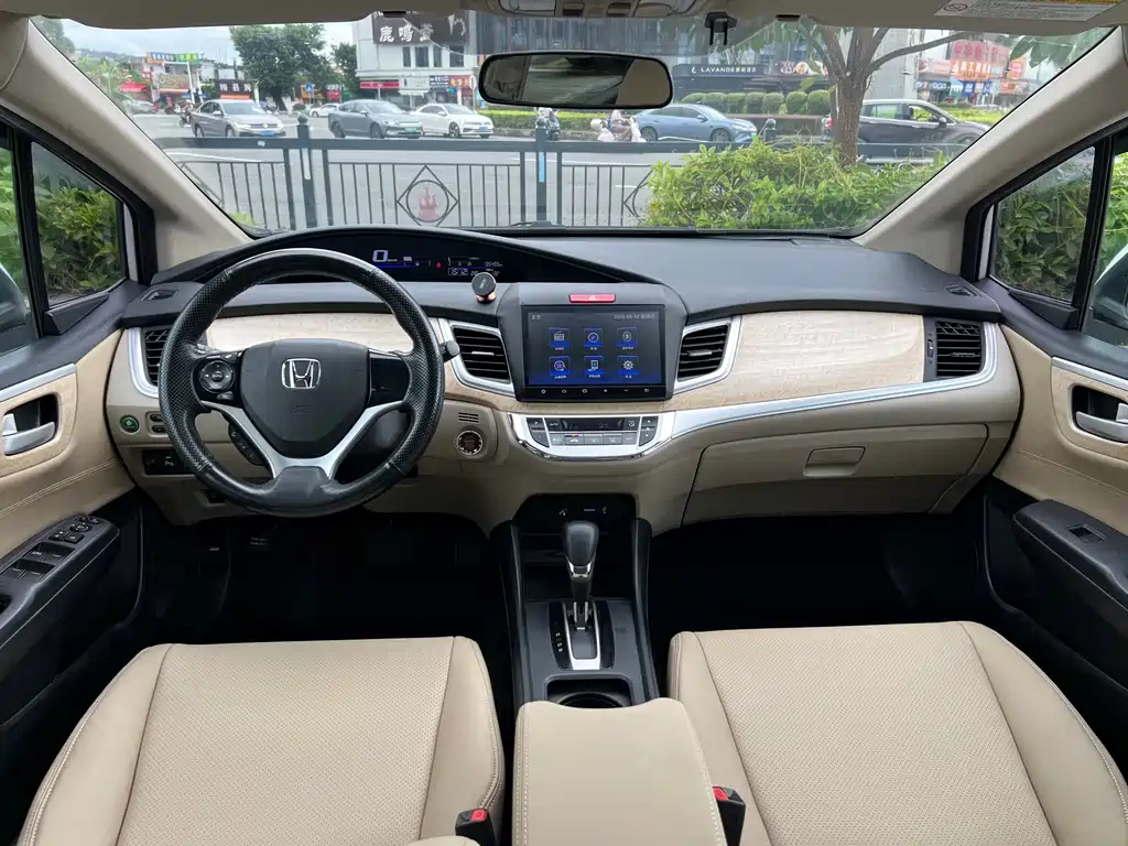 Honda Jade — миниатюра 9