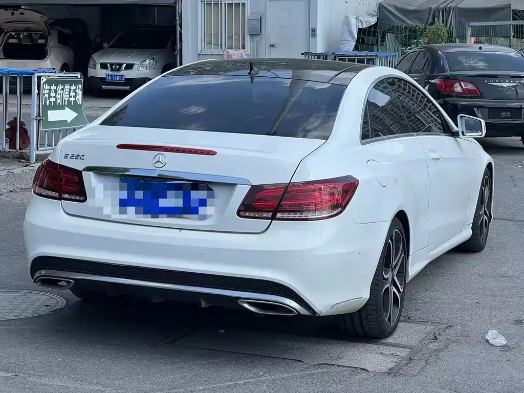 Mercedes-Benz E-Class (Import) — миниатюра 4
